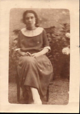1925 ragazza seduta usato  Albenga