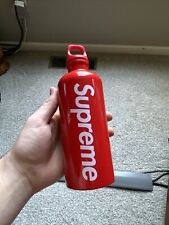 Garrafa de água Supreme SIGG Traveller vermelha branca 0,6L ver fotos comprar usado  Enviando para Brazil