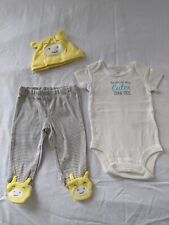 Nuevo sin etiquetas Nuevo en caja Conjunto de 3 piezas Carters - Body, pantalones, sombrero segunda mano  Embacar hacia Argentina