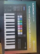 Usado, Novation Launchkey 25 MK3 controlador de teclado MIDI totalmente integrado - EXCELENTE comprar usado  Enviando para Brazil