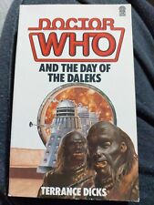 Dr Who The Day Of The Daleks By Terrance Dicks Target livro # 18 Brochura  comprar usado  Enviando para Brazil