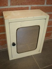 Ancienne armoire toilette d'occasion  France