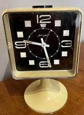 Reloj despertador de la era espacial Jerger década de 1960 cuadrado 19 cm hecho en alemán RARO segunda mano  Embacar hacia Argentina