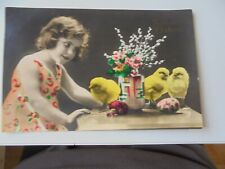 Postal de artista Feliz Pascua niñas, patos, flores, jarrón, huevos de Pascua gel.2.IV.34 segunda mano  Embacar hacia Argentina