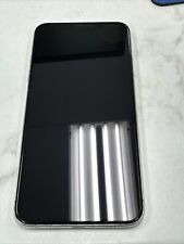 Apple iPhone 11 Pro Max - 64 GB - Prata (desbloqueado) (Dual SIM (SIM + eSIM)) comprar usado  Enviando para Brazil