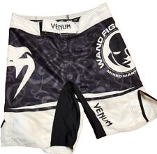 Shorts masculino VENUM varinha equipe de luta tamanho 30 preto branco MMA BJJ Muay Thai Jui Jitsu comprar usado  Enviando para Brazil