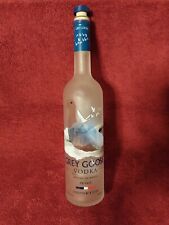 Botella de vodka vacía de 750 ml gris ganso con corcho 750 ml, limpia segunda mano  Embacar hacia Argentina
