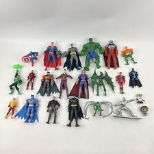 Lote de figuras de acción con cajón de chatarra juguetes Marvel DC Comics Iron Man Batman Hulk Joker segunda mano  Embacar hacia Argentina