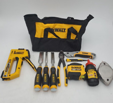 Lote de 9 herramientas de mano surtidas DEWALT: cinceles, multitacker, juego de uñas y bolsa de herramientas segunda mano  Embacar hacia Argentina