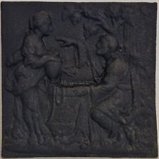 Antiga placa traseira de lareira de ferro fundido retratando homem e mulher por bem, usado comprar usado  Enviando para Brazil