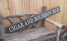 Placa de madeira angustiada Charuto e Bourbon Bar/Caverna do Homem/Barra de Charutos/Taverna, usado comprar usado  Enviando para Brazil