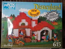 Disneyland 615 plastic usato  Ascoli Piceno