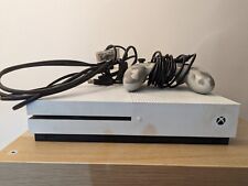 Usado, Console Microsoft Xbox One S, branco, com controle com fio, cabo de alimentação +HDMI  comprar usado  Enviando para Brazil