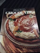 Famous Brands Chocolate Classics: Famous Brands Cookbook Library (1985) bom con comprar usado  Enviando para Brazil