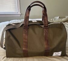 Bolsa de viagem Herschel Novel Weekender em excelente estado comprar usado  Enviando para Brazil