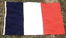 Grand drapeau tricolore d'occasion  Salon-de-Provence