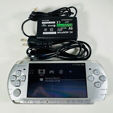 Consola portátil Sony PSP-3000 (plata mística) 32 GB y cargador - Vendedor de EE. UU. segunda mano  Embacar hacia Argentina