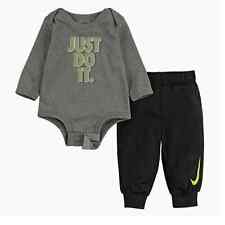 Nike Baby Boy's 2 piezas Dri-FIT Body & Pantalones de punto 18 meses negro/verde segunda mano  Embacar hacia Argentina