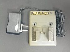 Base de cargador LED Pelican 7060 + fuente de alimentación segunda mano  Embacar hacia Argentina