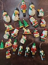 Lote De Colección 24 Mini Adornos Árboles De Navidad Muñecos De Nieve Árboles Soldados Santa Moldeados segunda mano  Embacar hacia Argentina