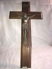 Crucifix chêne ouvragé d'occasion  Saint-Sorlin-en-Valloire