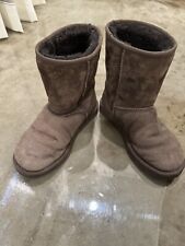 Uggs for sale  Shipping to Ireland