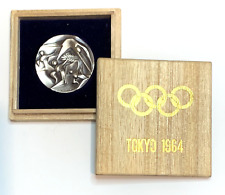 Juegos Olímpicos de Tokio 1964 pequeña medalla de participación de plata segunda mano  Embacar hacia Argentina