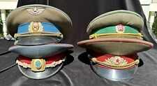 3 chapéus antigos de oficiais militares soviéticos + 1 chapéu de guarda de fronteira tchecoslovaco, usado comprar usado  Enviando para Brazil