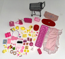 Lote de 75 peças de acessórios vintage para boneca Barbie dos anos 90 carrinho flutuante para piscina pratos de comida comprar usado  Enviando para Brazil