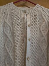 Hermoso suéter tejido a mano de lana hervida marfil para mujer, usado segunda mano  Embacar hacia Argentina