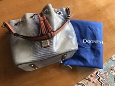 Dooney and bourke d'occasion  Expédié en Belgium