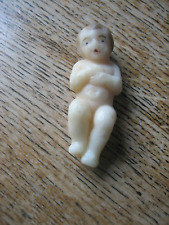 Ancien bébé miniature d'occasion  Neuville-aux-Bois
