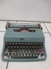 Antique olivetti typewriter d'occasion  Expédié en Belgium