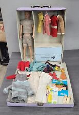 Muñeca Barbie Ken 1962 vintage con mucha ropa y accesorios zapatos más segunda mano  Embacar hacia Argentina