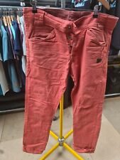 Pantalon homme rouge d'occasion  Les Échelles