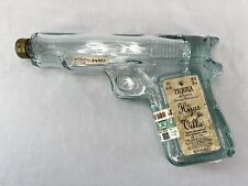Garrafa vazia de tequila HIJOS de VILLA (em forma de arma) numerada limitada #2405 200ml comprar usado  Enviando para Brazil