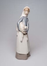 Stunning lladro girl for sale  Shipping to Ireland