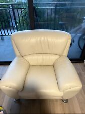 Premium lounge chairs for sale  Miami