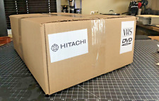 Grabadora VHS estéreo de alta fidelidad Hitachi DV-PF73U combo de 4 cabezales con REM, hombre, cabina segunda mano  Embacar hacia Mexico