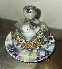 Cúpula de vidro vintage Bird en Cloche com ninho primavera violetas xícara de chá e pires comprar usado  Enviando para Brazil
