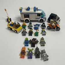 Lote misto de minifiguras Lego com polícia van bicicleta carro monstros Batman comprar usado  Enviando para Brazil