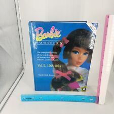 Boneca Barbie Fashion Book Vol.2: 1968-1974 The Complete History of Wardrobe comprar usado  Enviando para Brazil