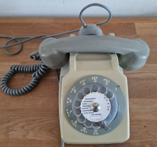 Telephone vintage kaki d'occasion  Souppes-sur-Loing