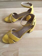 Ladies sandal shoe for sale  HULL