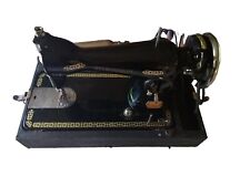 Máquina de coser familiar de lujo universal vintage con pedal de estuche  segunda mano  Embacar hacia Argentina