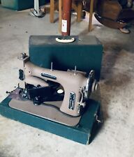 Usado, Máquina de costura rotativa doméstica antiga funcional vintage década de 1930 comprar usado  Enviando para Brazil