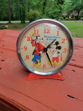 Bradley Walt Disney Prod. de colección Reloj despertador de cuerda de metal Mickey Mouse Goofy segunda mano  Embacar hacia Argentina