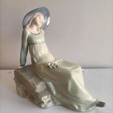Vintage statuina dama usato  Mondovi