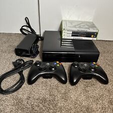 Consola Microsoft Xbox 360 E 1538, Kinect, cables, 4 juegos y 2 controladores segunda mano  Embacar hacia Argentina