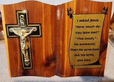 Recuerdo de punta de cedro cristiano de escritorio placa de madera de crucifijo vintage hecha a mano  segunda mano  Embacar hacia Argentina